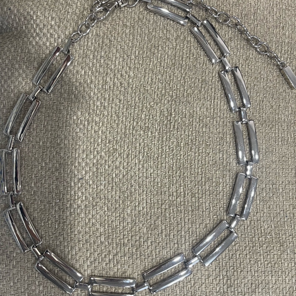 Silver Rectangular Link Necklace - Women Jewelry - Picture 4 of 5